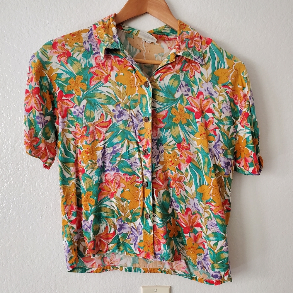 Women's Hawaiian-style Button Down